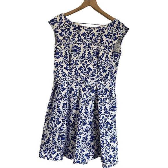 Closet Dresses & Skirts - Closet Blue and White Sleeveless Deep-V Back Summer Spring Dress Size 14